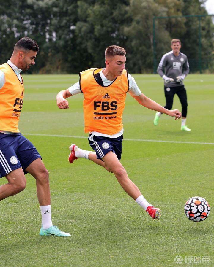 爱游戏官网-社区盾倒计时，俄克拉荷马雷霆今夜扳平良机，细节引发关注，震撼外界，赛程密集仍需轮换的简单介绍