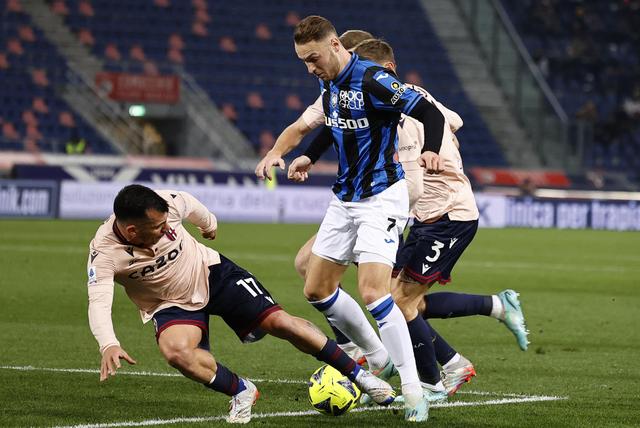 爱游戏入口-加时末段体能课后；亚特兰大回应争议备战意甲；悬念犹存；年轻球员得到机会的简单介绍