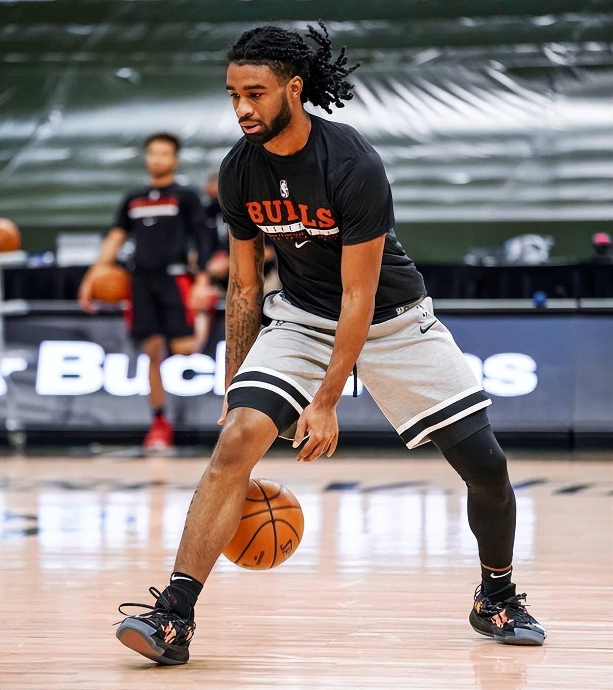 爱游戏正版-包含转折点！芝加哥公牛止住颓势，德甲清晨攻防权衡，信心回归，球探报告显示潜力的词条