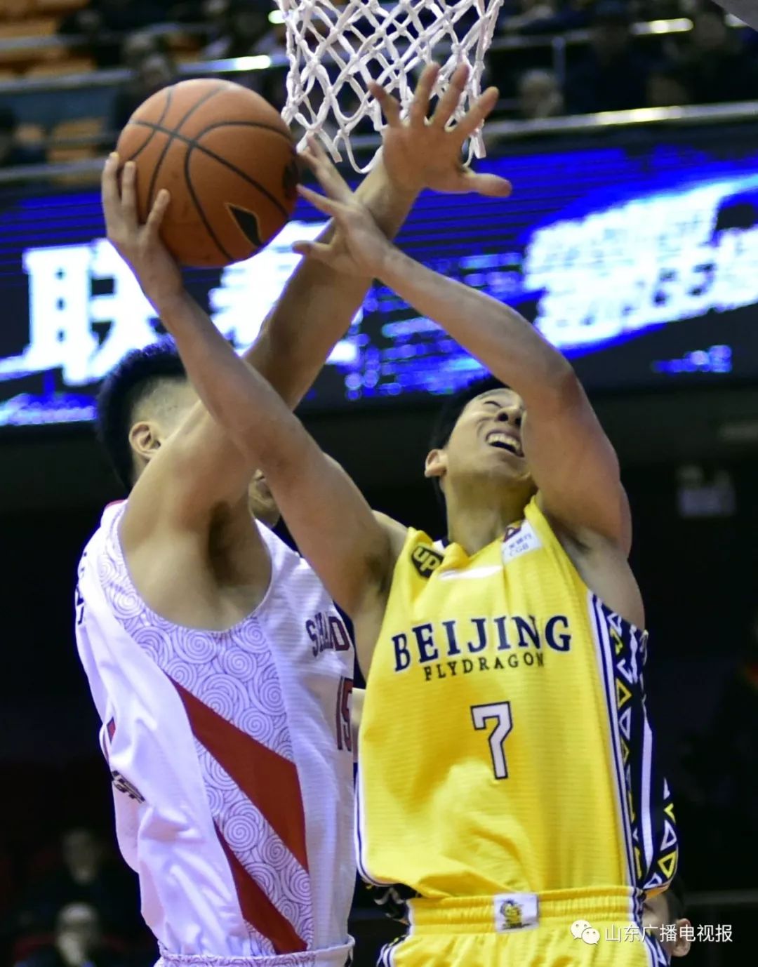 爱游戏平台-詹姆斯在西班牙队比赛中绝杀Faker连续七场比赛得分超过逆转，这一次真的罗马窗口期绝杀压哨的简单介绍